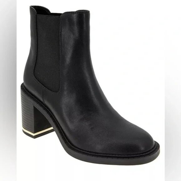 BCBGeneration Boxxa Bootie NWOB - Picture 1 of 8